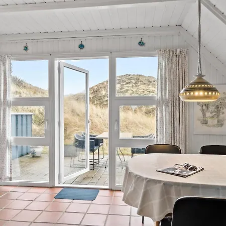 Casa de Férias 2 Bedroom Awesome In Hvide Sande *